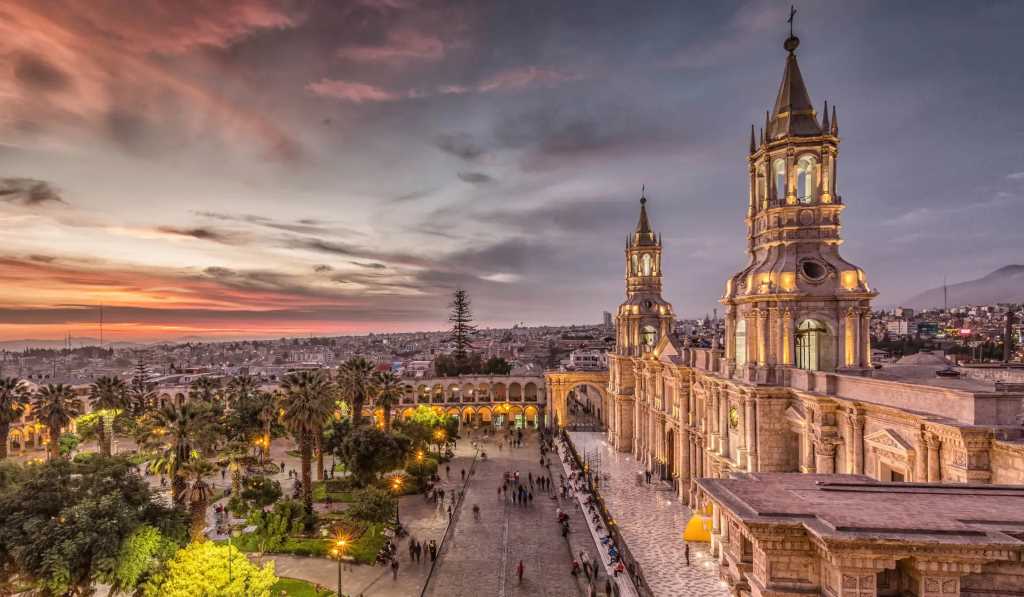 Why is Arequipa called the White city